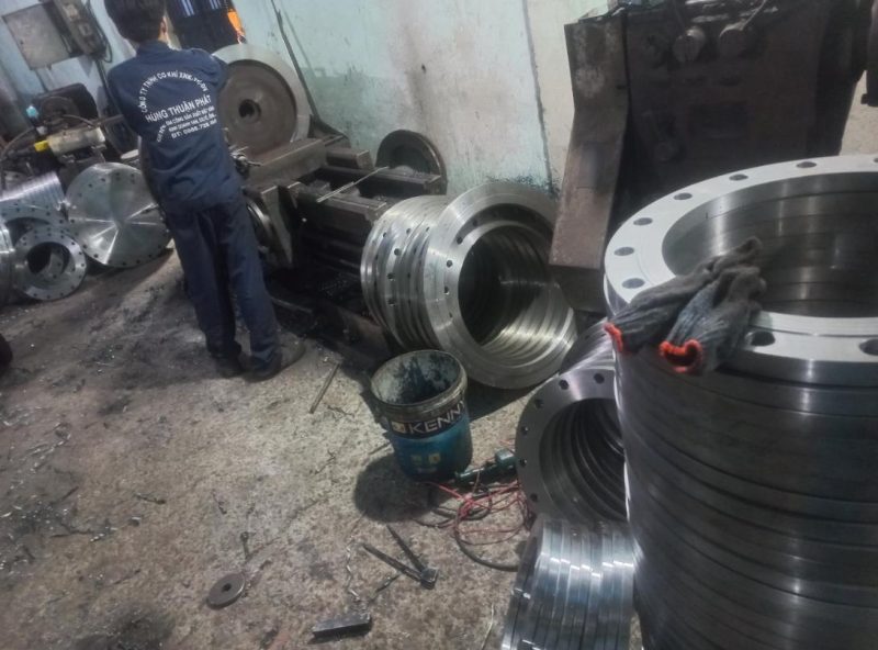 Nhà máy Hùng Thuận Phát
