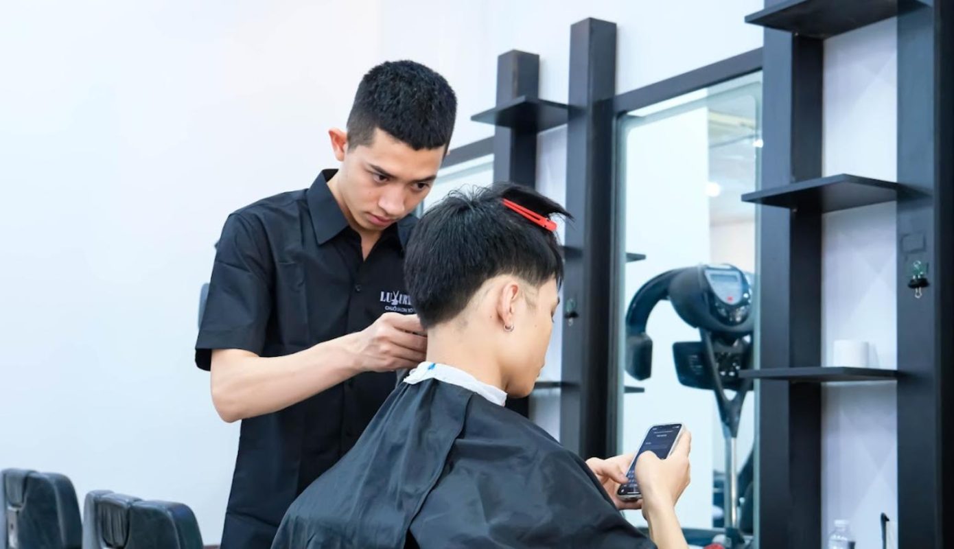 tiệm cắt tóc nam hải phòng