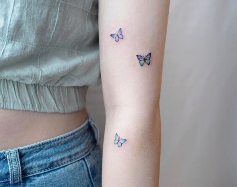Hình xăm bươm bướm mini dễ thương dành cho nữ