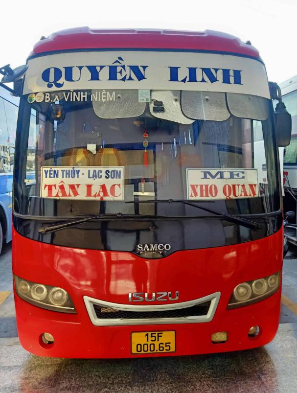 Nhà xe Quyền Linh