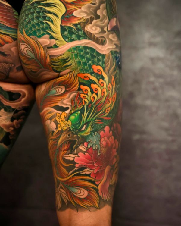 Phượng hoàng và hoa mẫu đơn kết hợp trong mẫu xăm